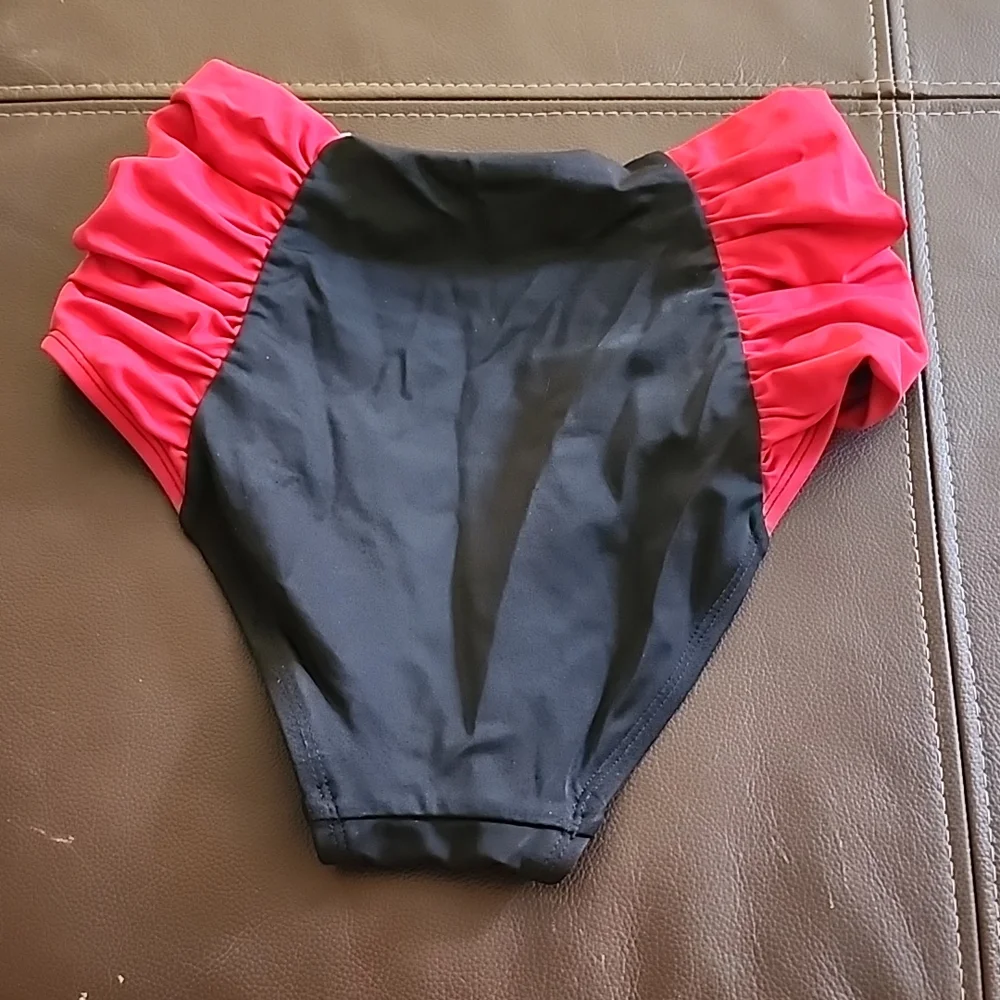 Hot Topic Queen of Hearts Bikini - Picture 4 of 4